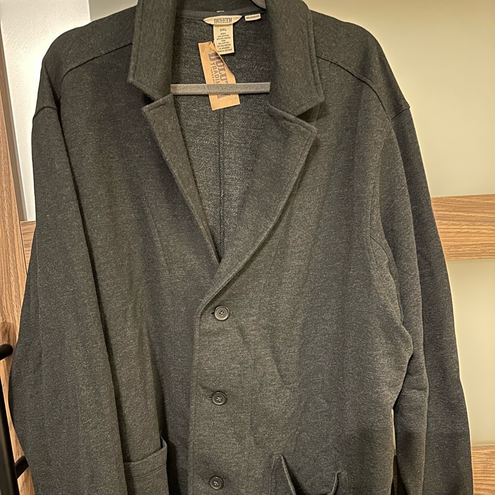 New with tags Duluth trading company relaxed fit blazer.